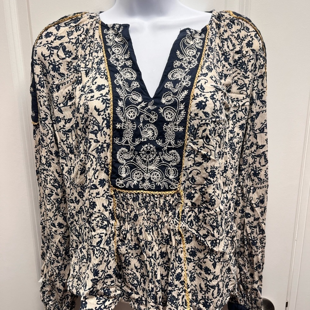 Anthropologie Seen Worn Kept blouse size small - Picture 2 of 10